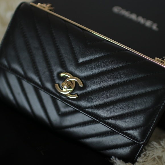 MORE PICS Chanel Trendy CC WOC in Black - SOLD - - Picture 5 of 8